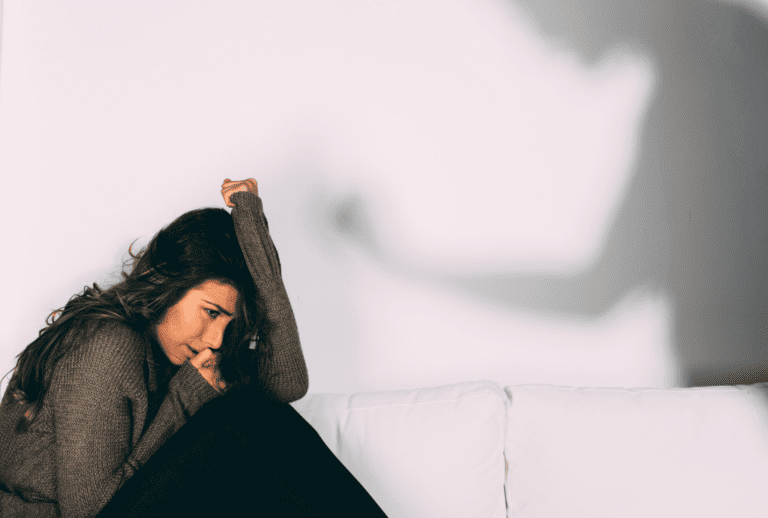 What to Do if You Are in an Abusive Relationship | Calmerry